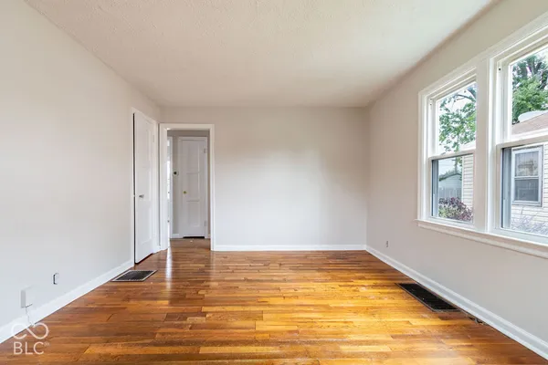1810 CALHOUN ST
