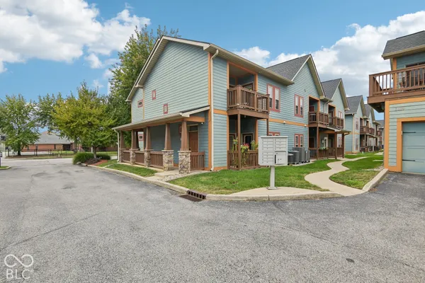 1623 N COLLEGE AVE 4