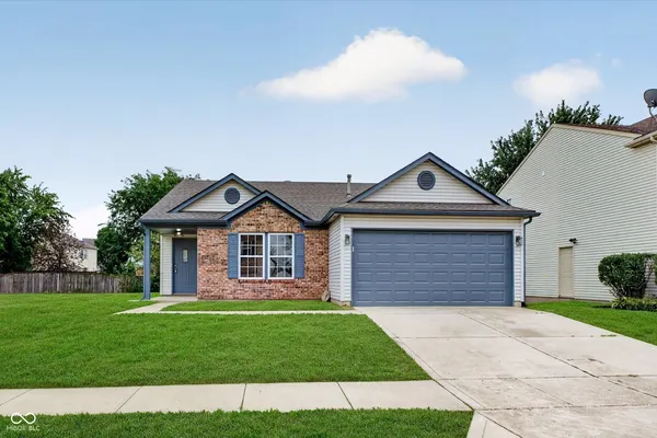 2203 SUMMERFIELD DR