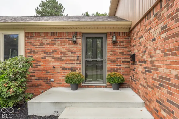 2209 CENTER DR