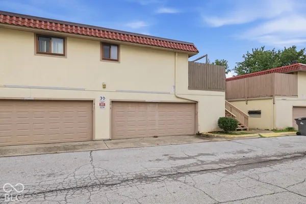 2813 DEL PRADO DR