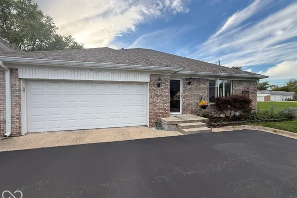 1112 ESPLANADE CT