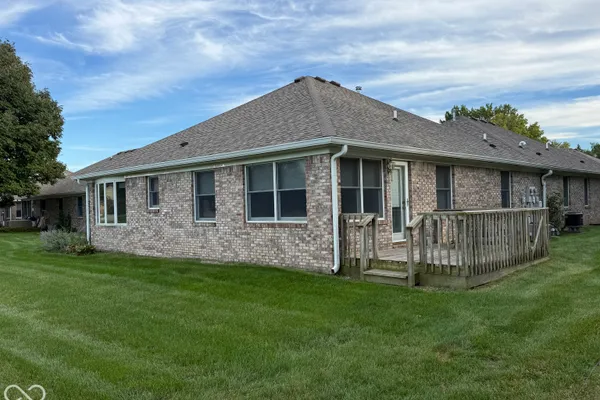 1112 ESPLANADE CT