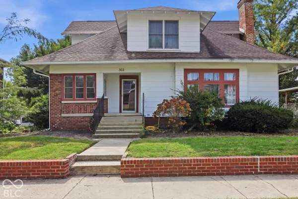 303 W PEARL ST
