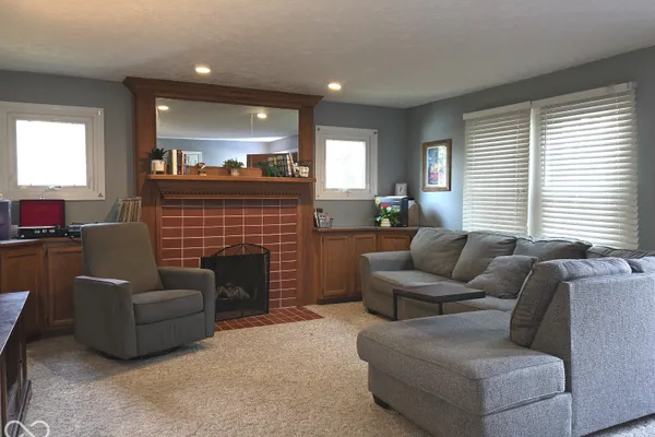 119 FAIRFIELD DR