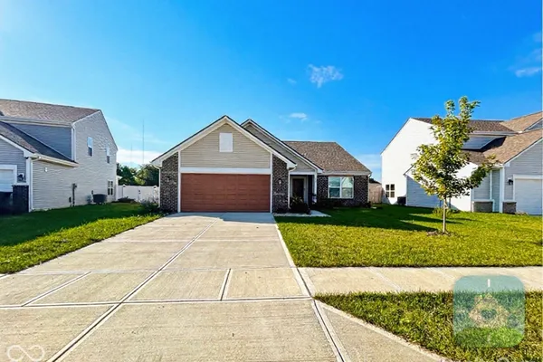 627 DEREK LN