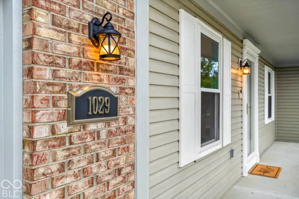 1029 ARABIAN WAY