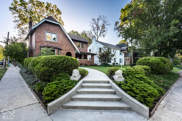 4369 CENTRAL AVE