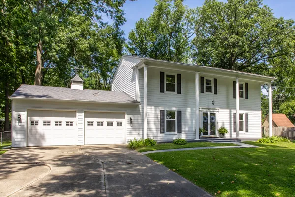 932 MARWOOD TRAIL N DR