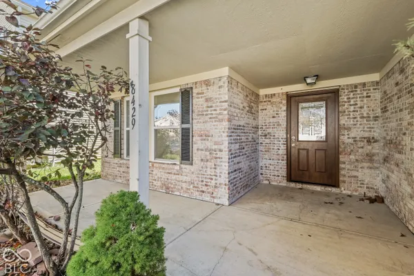 8429 WANDA LAKE DR