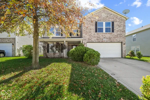 8429 WANDA LAKE DR