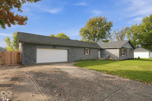 1281 FOX TRAIL DR