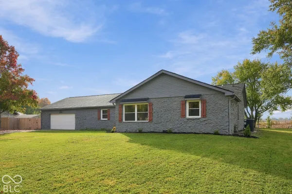 1281 FOX TRAIL DR