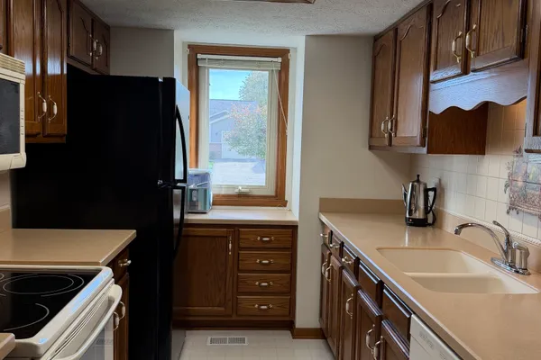 1940 TICEN CT