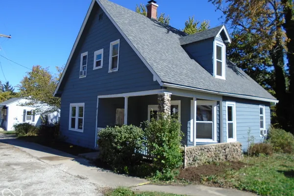 11 N MAIN ST