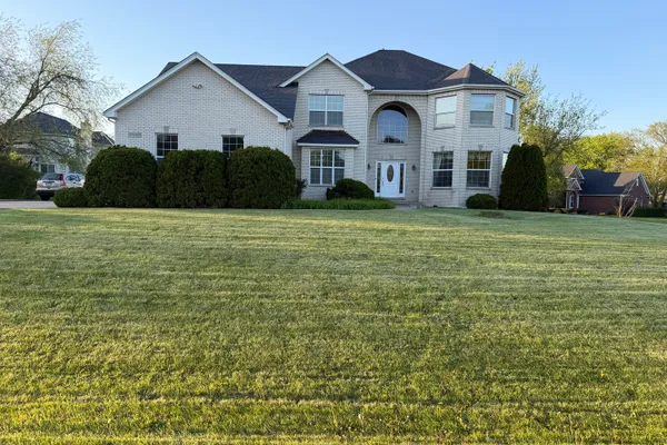 15N805 PHEASANT FIELD LN