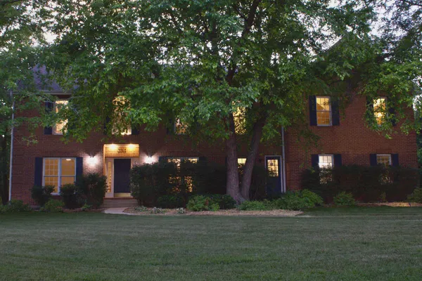 3763 ERIN CT