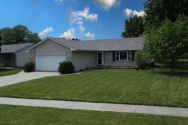 695 CHEROKEE DR
