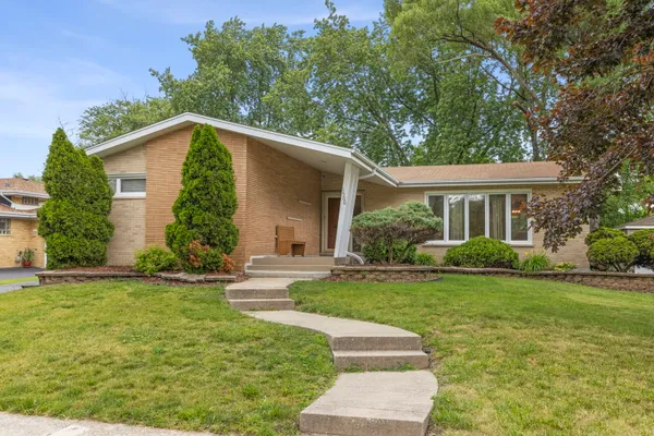 1500 CARSON DR