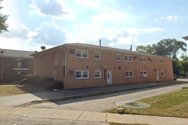 4616 MAPLE AVE 1A
