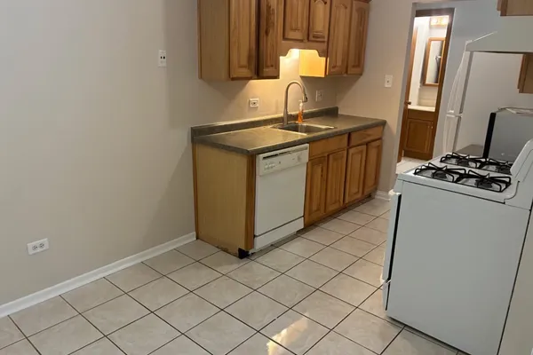 4616 MAPLE AVE 1A