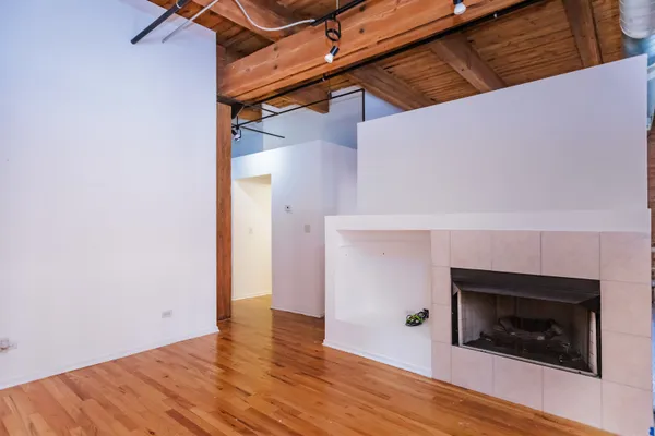 625 W JACKSON BLVD 212