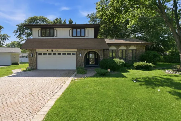 346 BUTTERNUT DR
