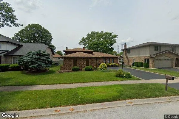 18400 CARRIAGE LN