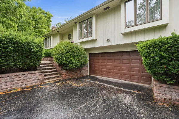 21 SEQUOIA RD