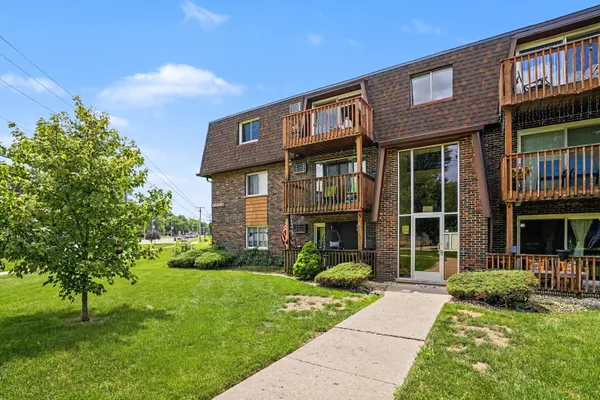 19380 WOLF RD 11