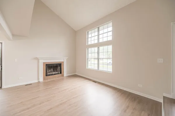 1224 CLEMATIS DR