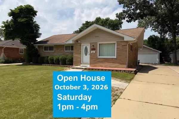 2444 LINDEN AVE