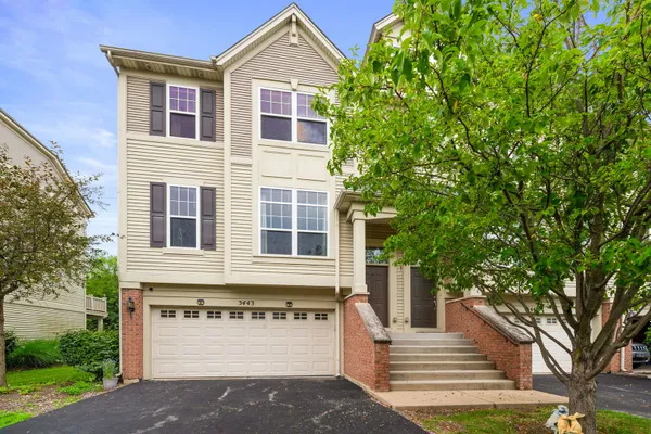 3443 BRADBURY CIR