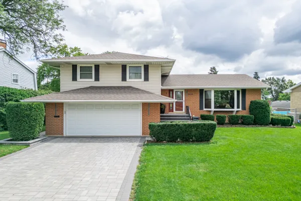 4506 MAGNOLIA DR