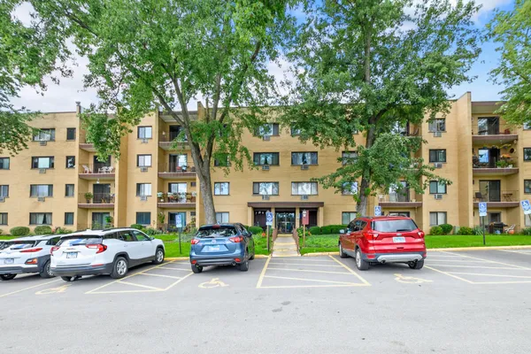 6670 S BRAINARD AVE 404