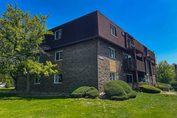 19360 WOLF RD 8
