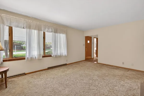 1301 SHERWOOD PL