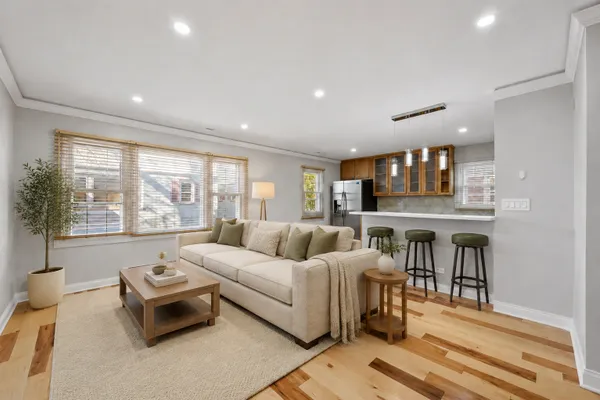 9421 KELVIN LN 3153