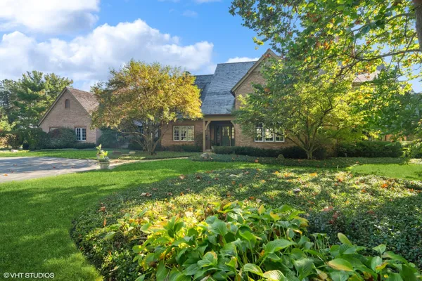 65 ROUND BARN RD