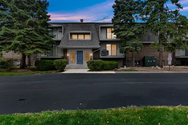 228 E BAILEY RD A