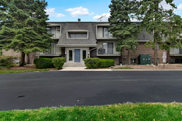 228 E BAILEY RD A