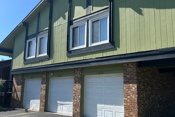 772 SUNSET CT 3