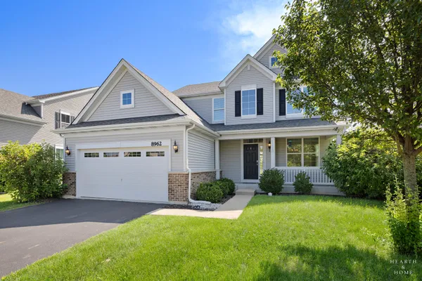 8962 PEARSALL DR