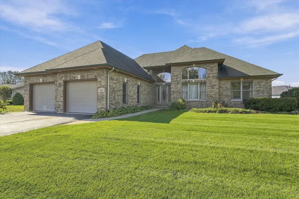 1544 WAYNE DR