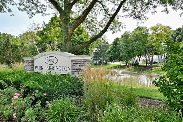 452 PARK BARRINGTON DR