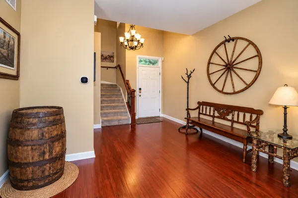 446 BAY TREE CT 446