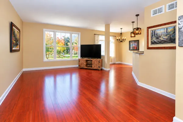 446 BAY TREE CT 446