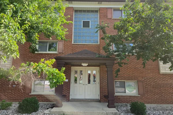 2537 THATCHER AVE 1A