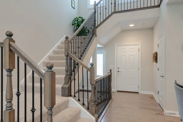 1815 TORREY PKWY