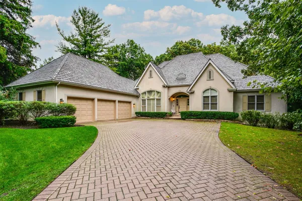 1 BRIARWOOD LN